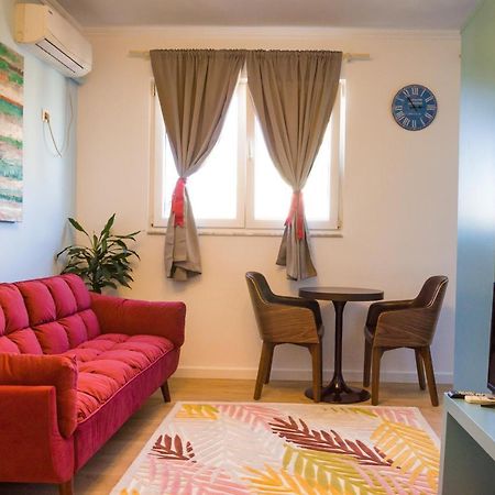 Bright Apartment Close To City Center Tirana Exteriör bild