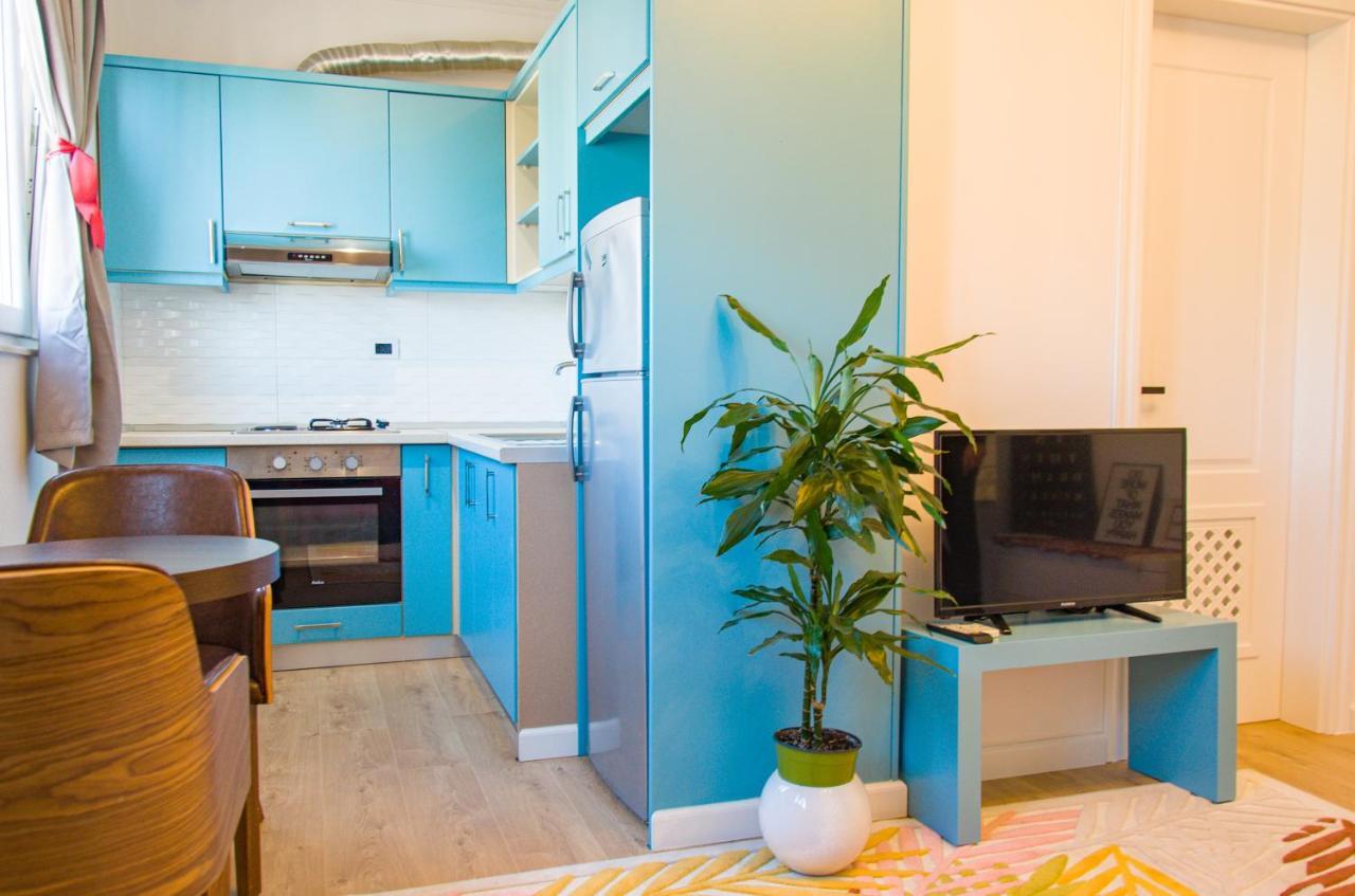 Bright Apartment Close To City Center Tirana Exteriör bild